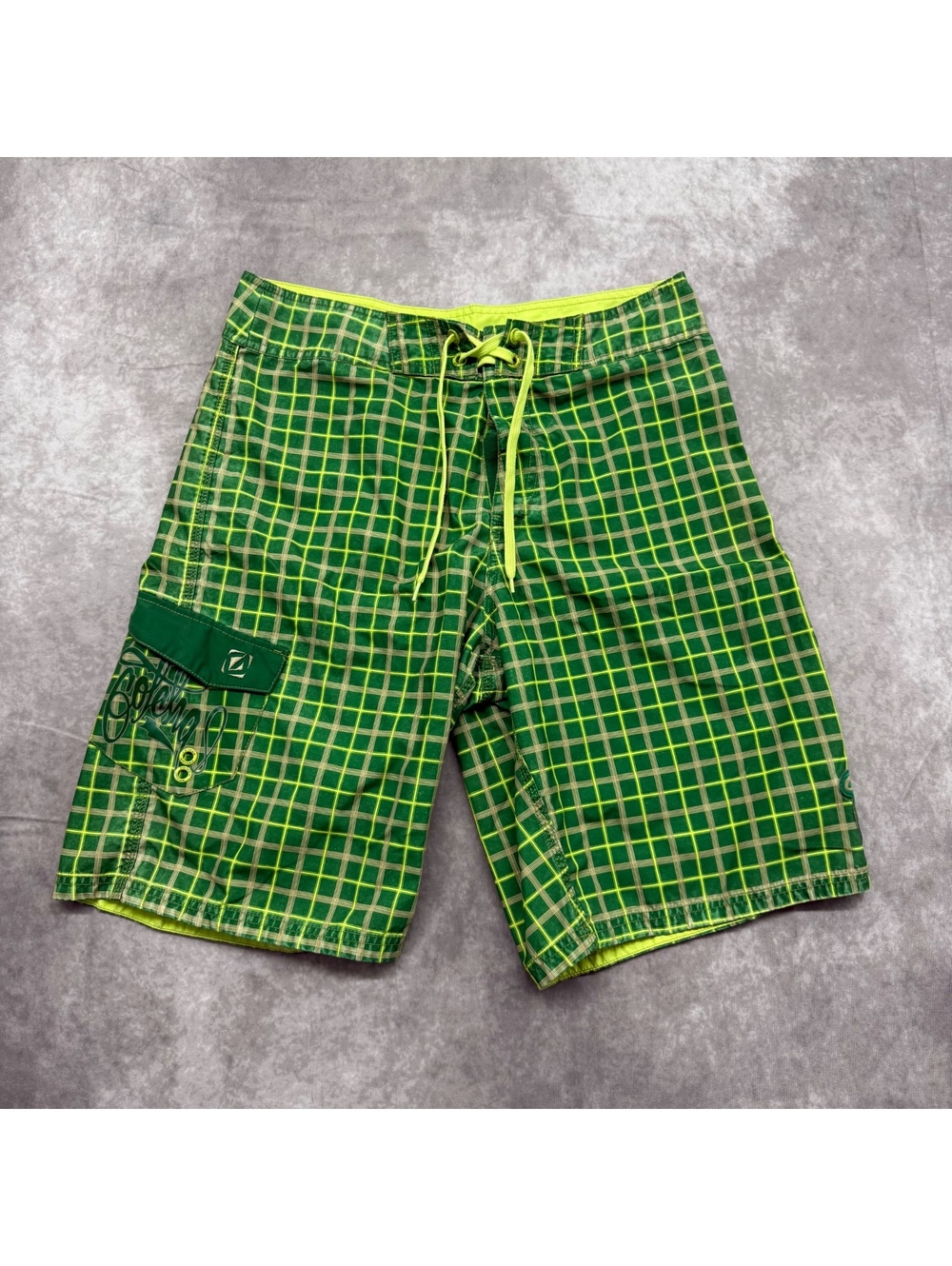 Vintage Gotcha Board Shorts Mens 31 Green Neon Grid Plaid Y2K Surf Swim Trunks